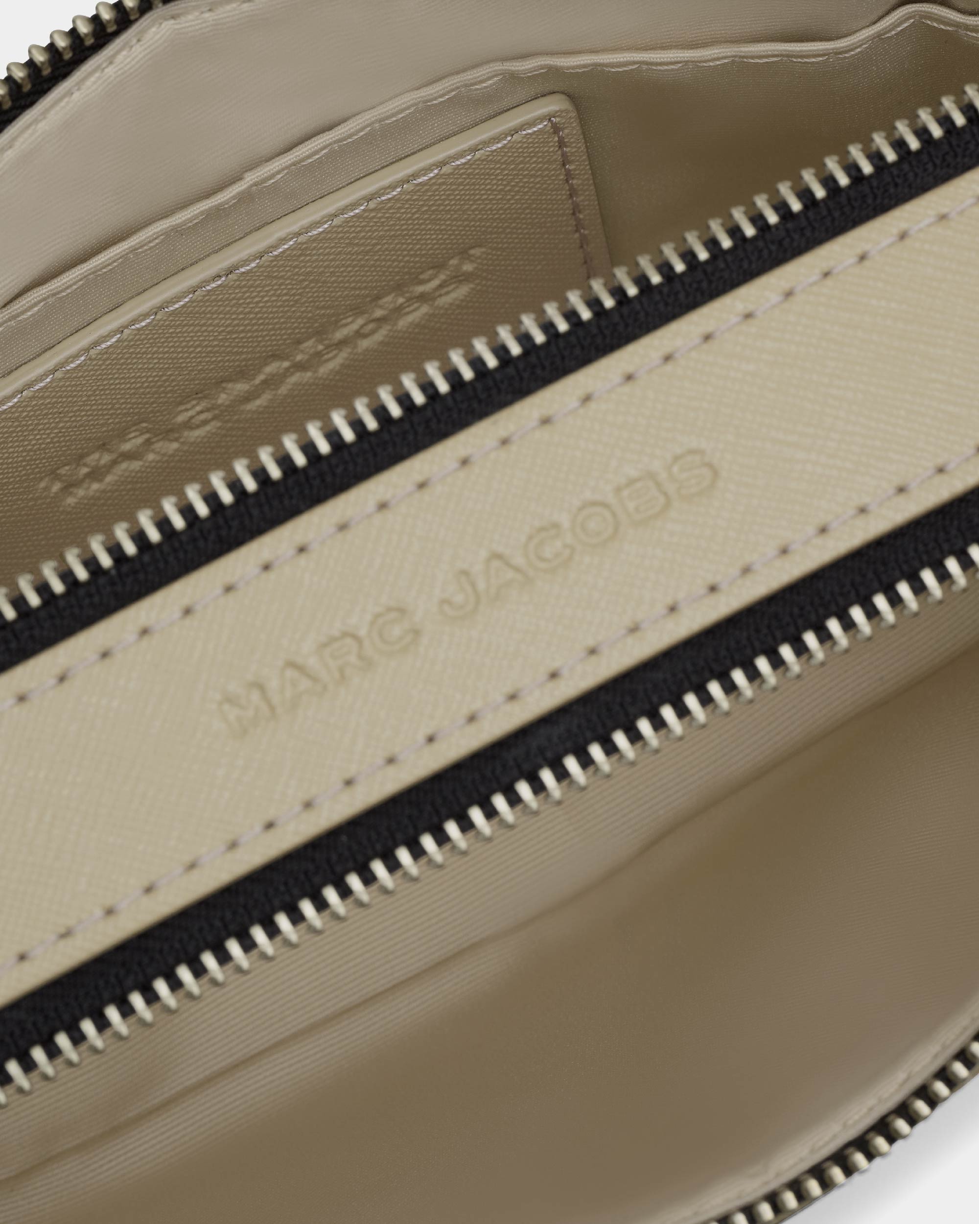 MARC JACOBS The DTM Snapshot 相機包