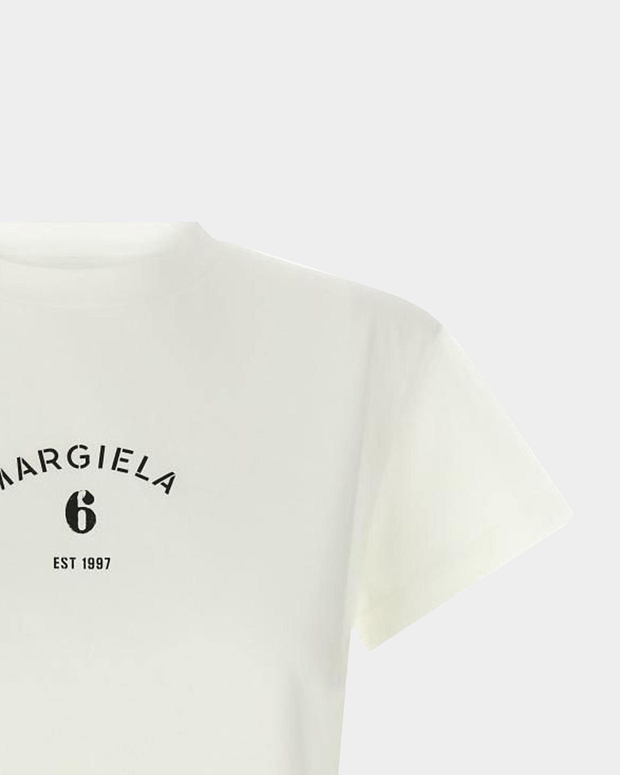 黑 LOGO 短袖Tshirt