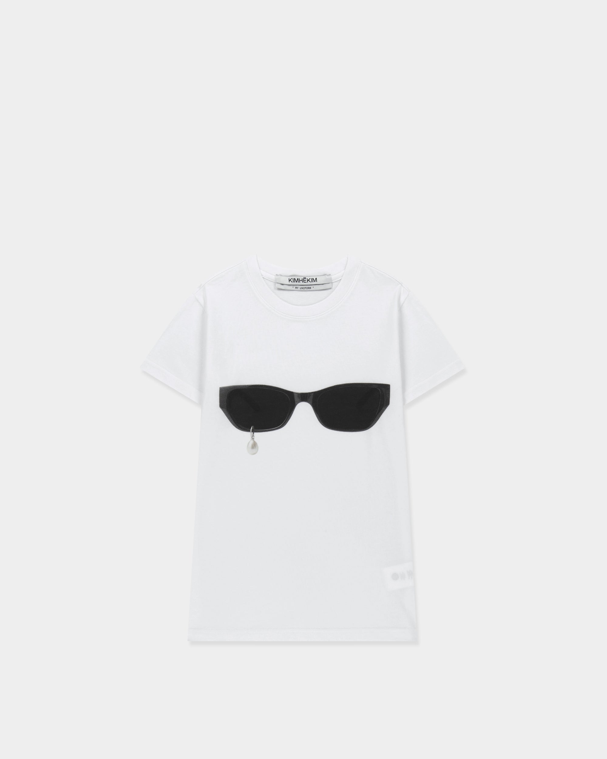 珍珠淚滴墨鏡 T-shirt