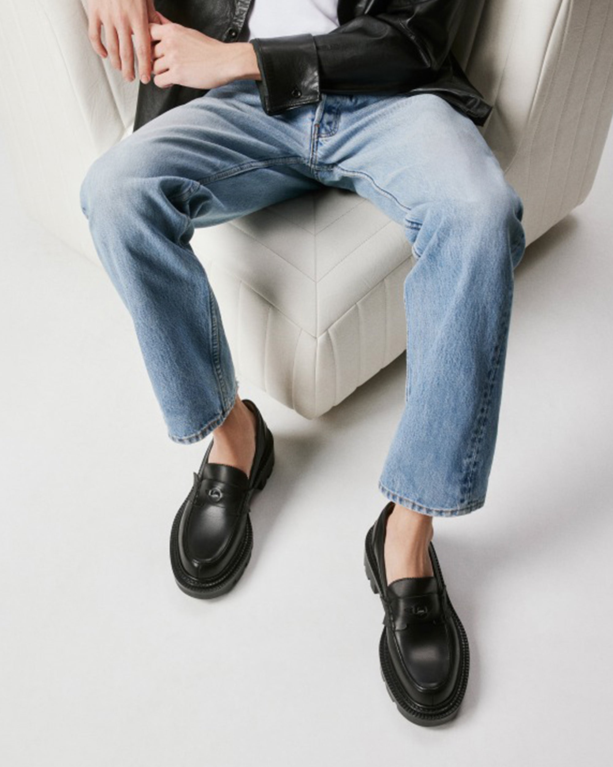 CHRISTIAN LOUBOUTIN 黑色小牛皮厚底樂福鞋