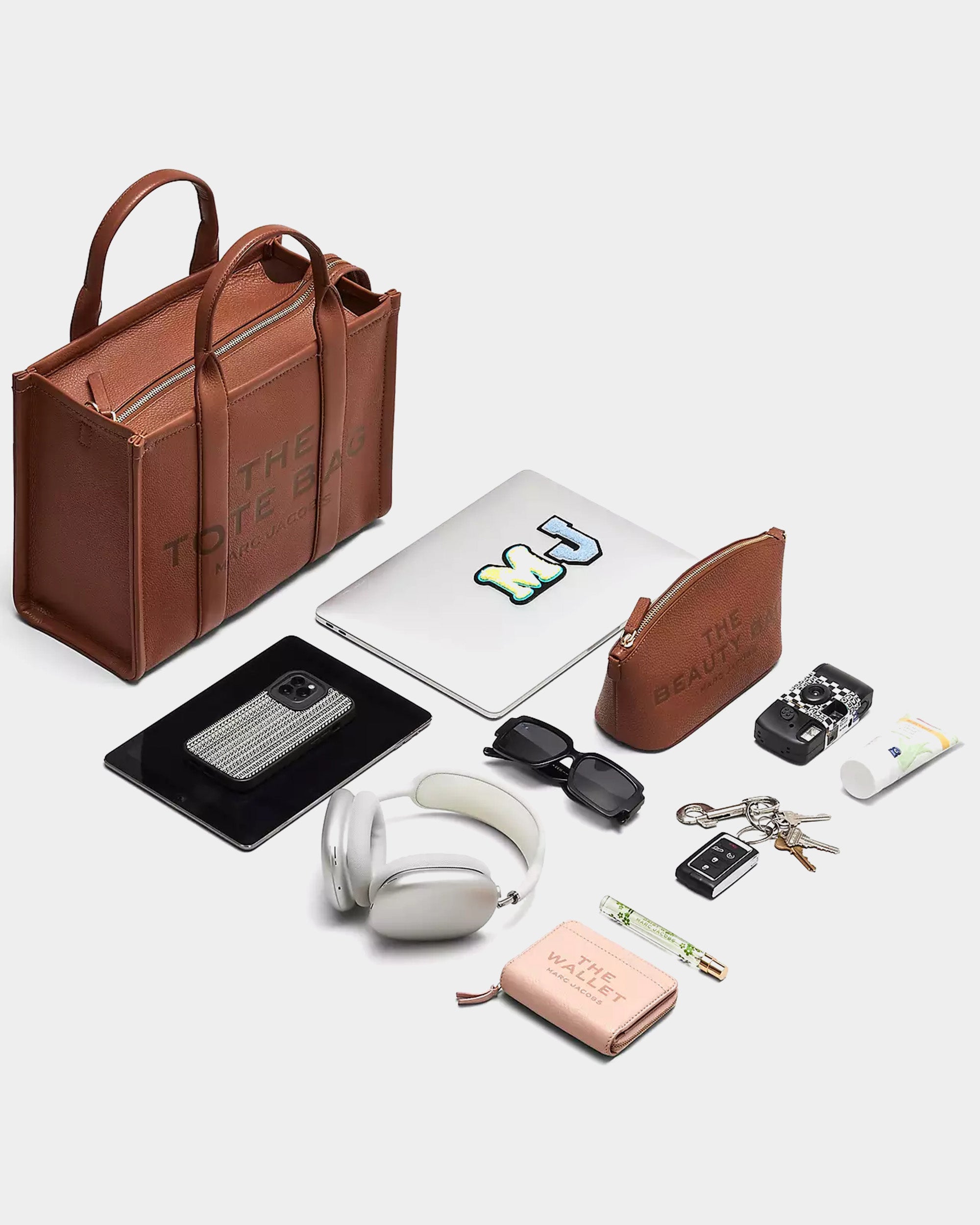 A.P.C. x MARC JACOBS 聯名限量 牛仔中型托特包