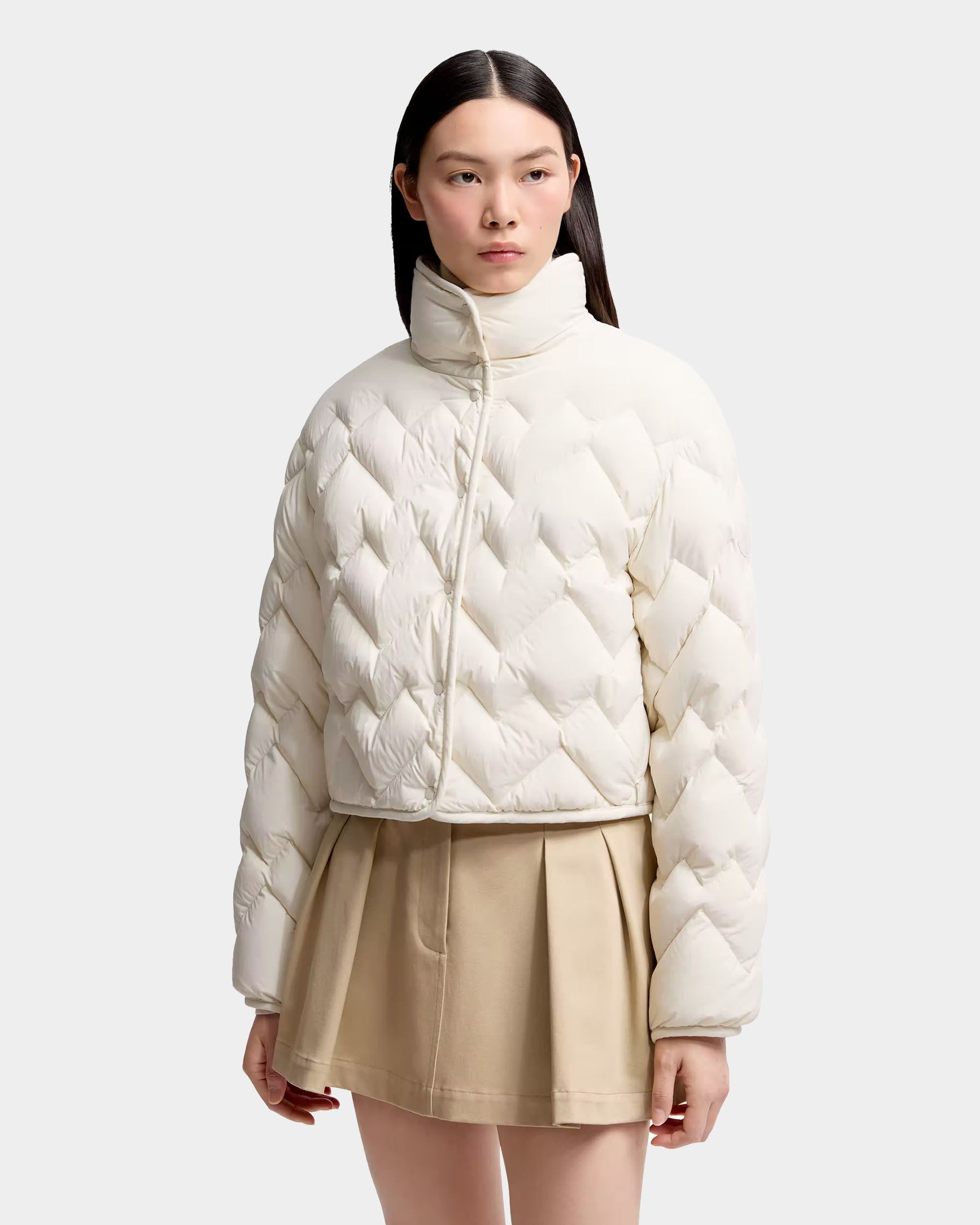 MONCLER Senevee 心形絎縫短版羽絨外套