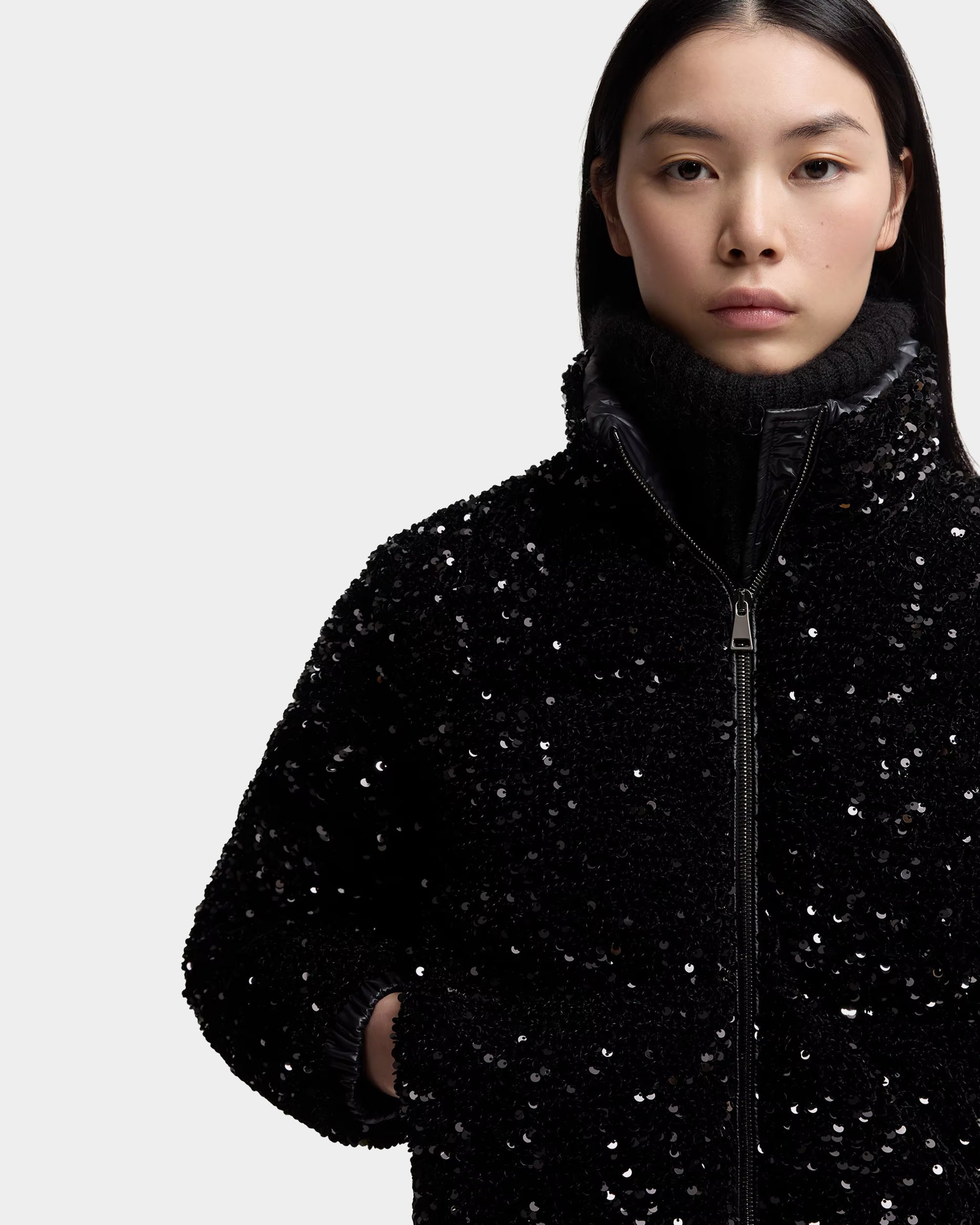 MONCLER 亮片短版羽絨外套