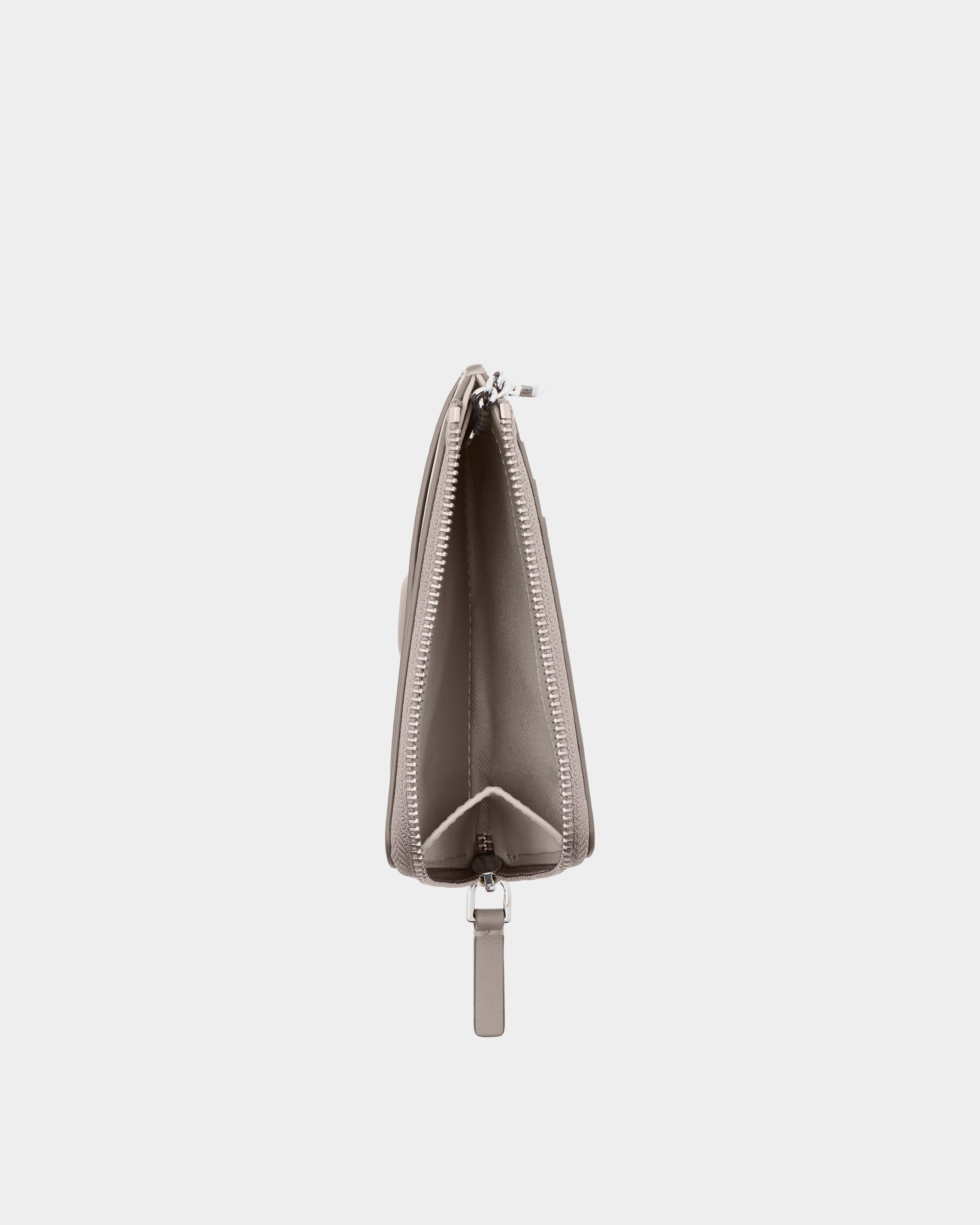 MARC JACOBS  浮雕 LOGO 拉鍊多功能皮夾