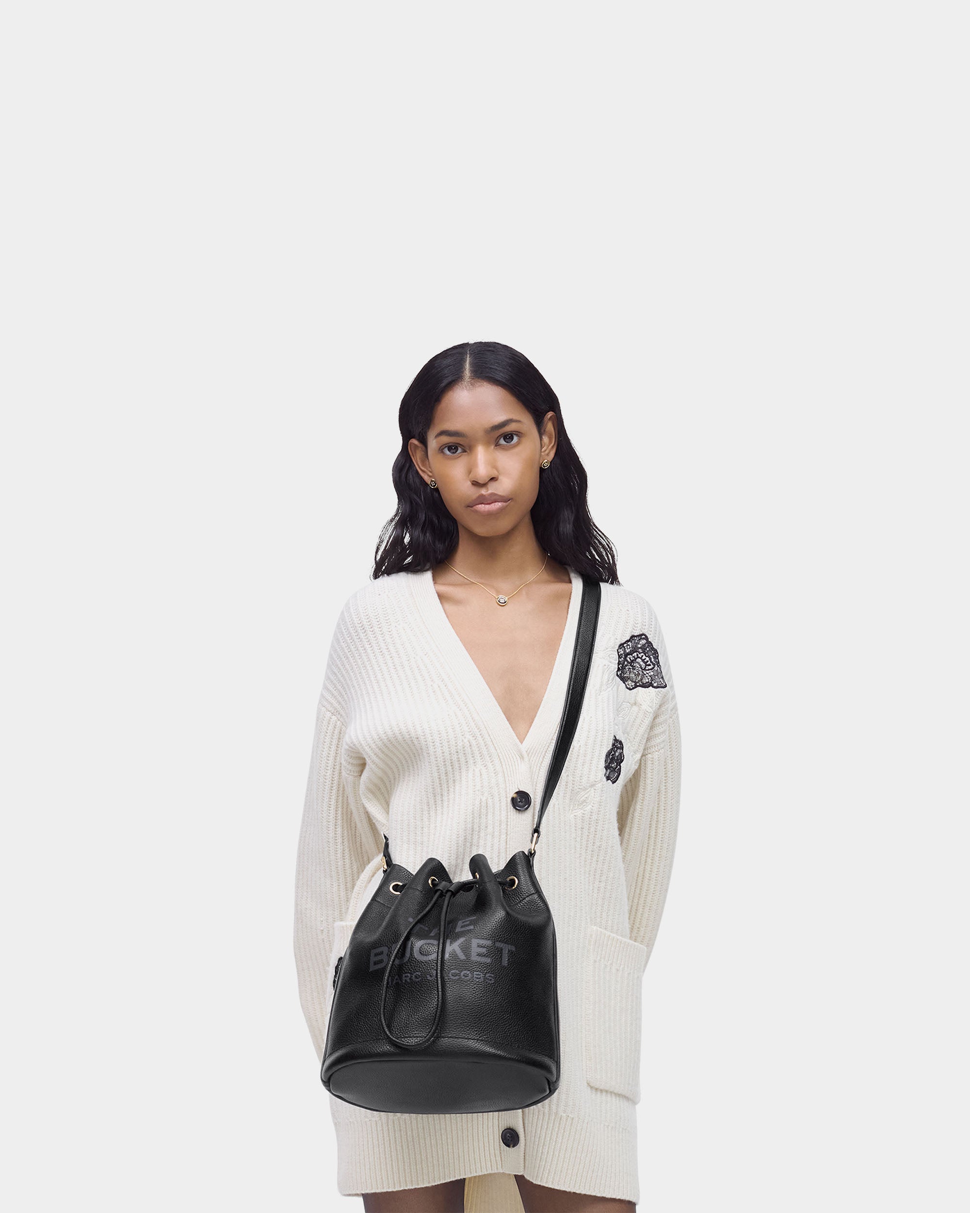 MARC JACOBS THE™ 大型皮革水桶包