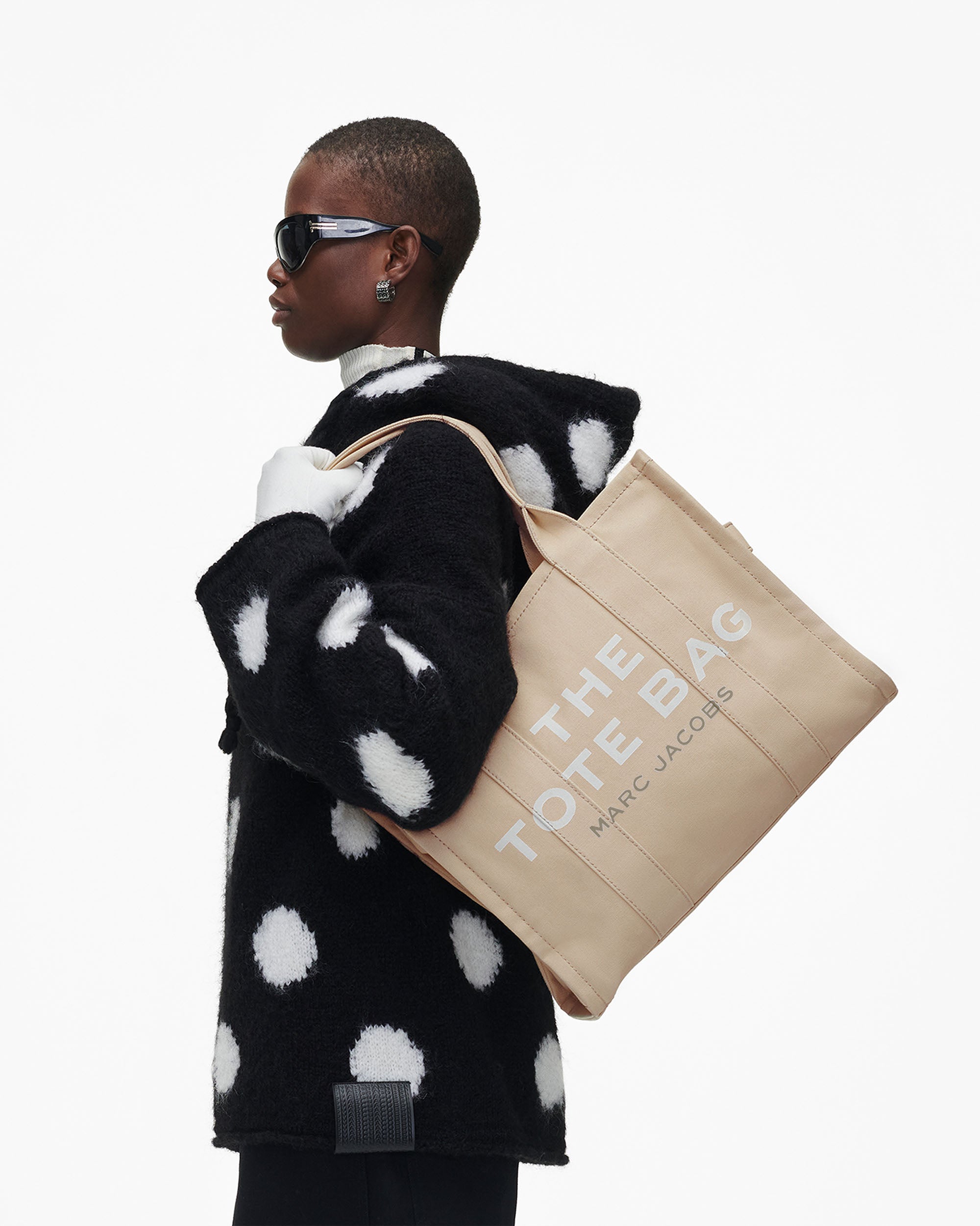 MARC JACOBS THE™ 系列大型帆布托特包