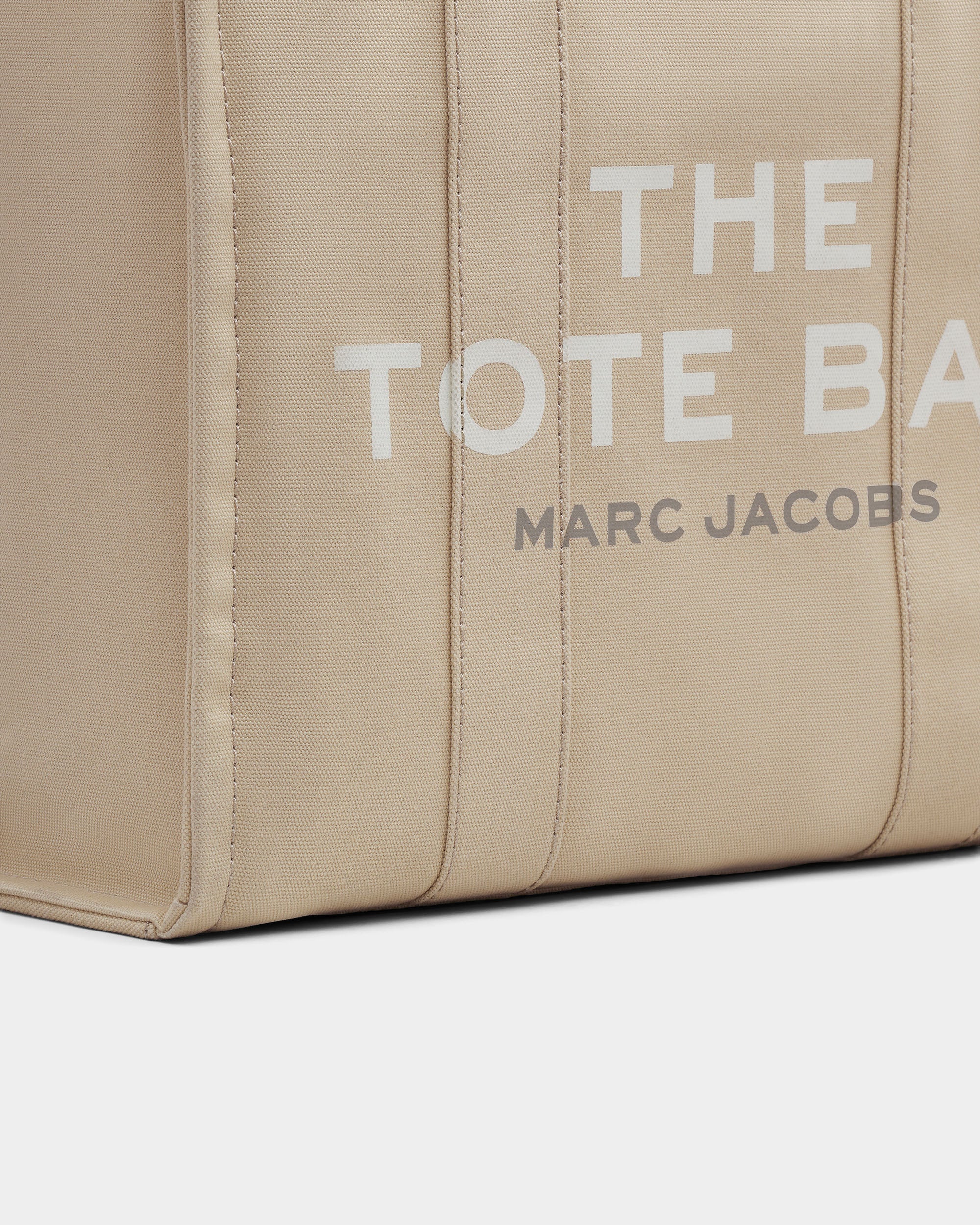 MARC JACOBS THE™ 系列大型帆布托特包